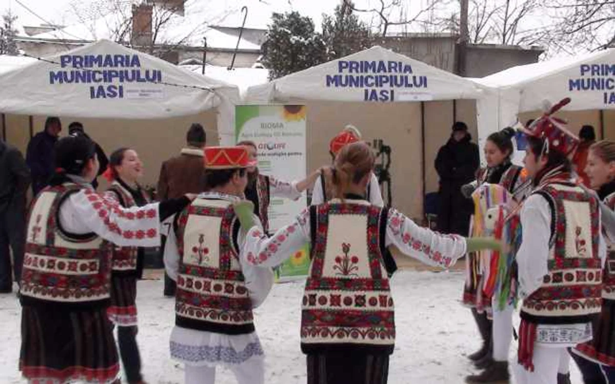 Târg de Crăciun la Biserica Toma Cozma