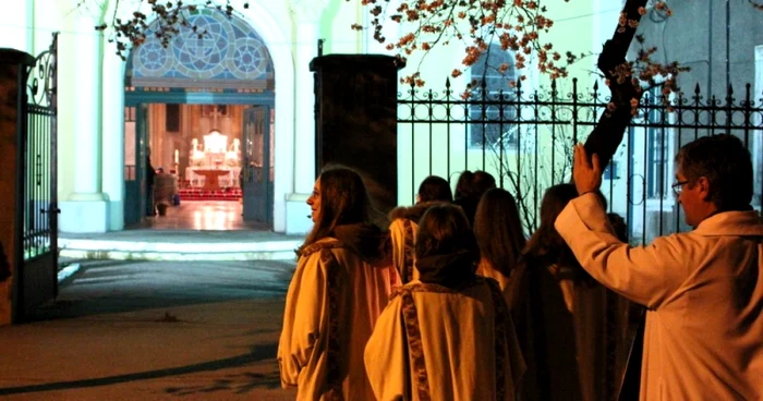 Sărbătoarea Învierii - Biserica Romano - Catolică