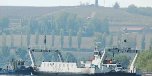 calarasi feribot