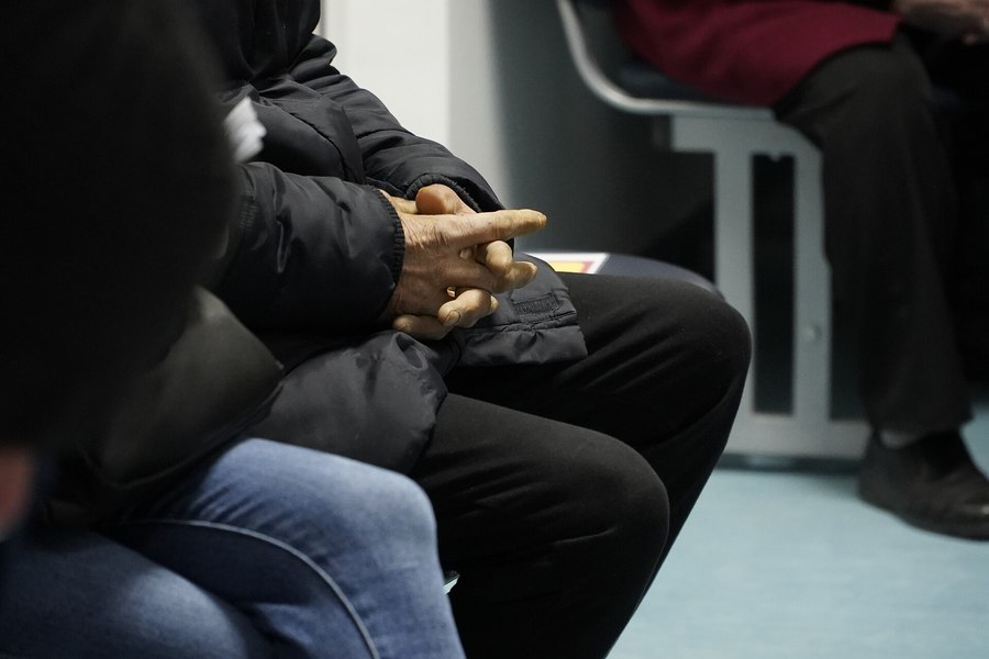 Avocat trimis în judecată pentru cămătărie. A lăsat fără case cel puțin 12 oameni sărmani sau cu diverse probleme