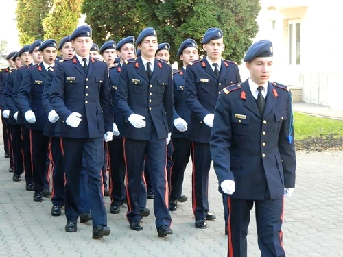 La Colegiul Național Militar „Mihai Viteazul” din Alba-Iulia, prima medie de la bac 2019 a fost 9,88Foto: alba24.ro