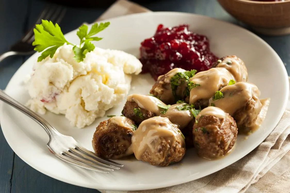 
    Fostul rege al Suedei, Carol al XII-lea (1682 - 1718) era îndrăgostit de aceste chifteluțe @shutterstockclickpentrufemei.ro  