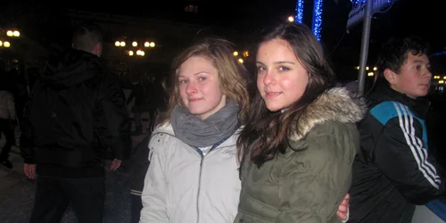 Noemi Mureşan (stânga) şi Vincze Vivien îşi doresc să patineze în fiecare zi