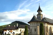 Sfințirea mănăstirii Putna jpeg