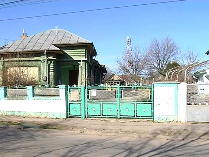 În această casă din Caracal a copilărit Dan Diaconescu