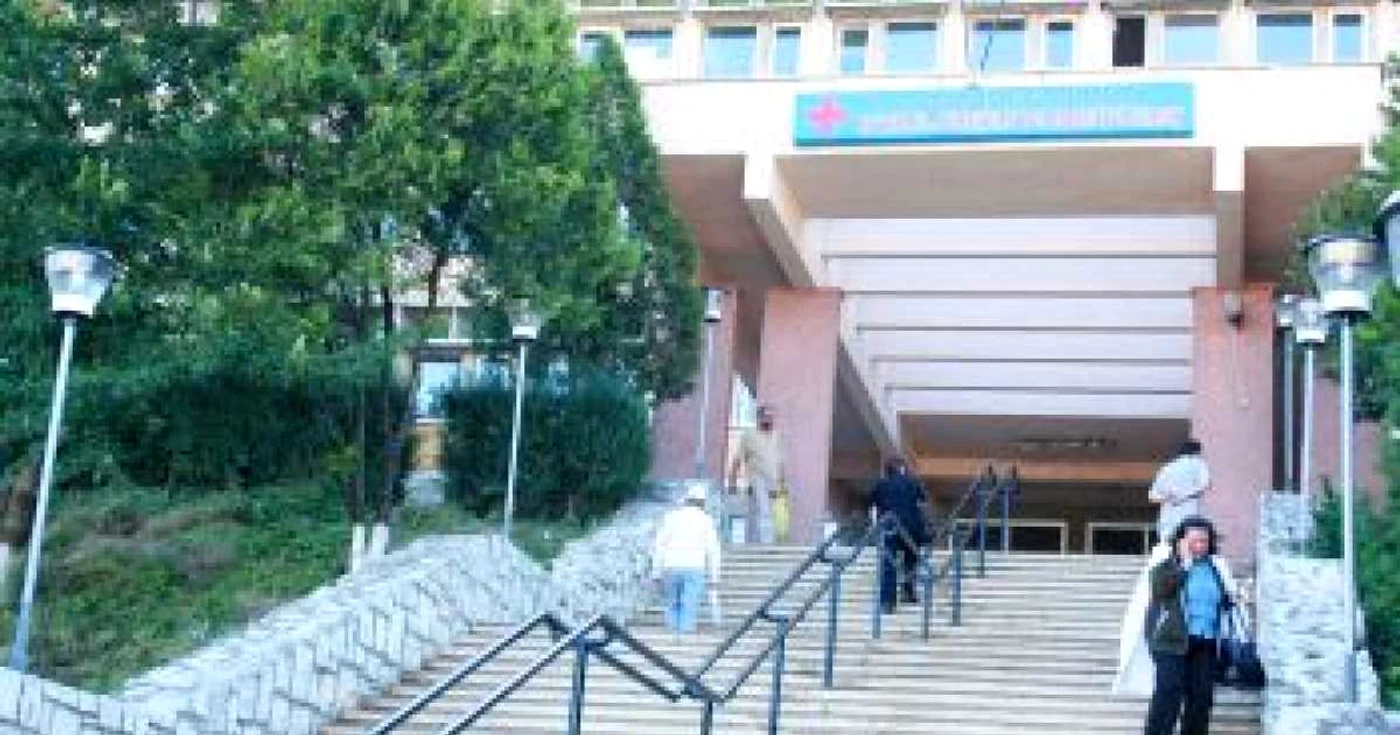 Instituţia a fost pentru patru luni în colaps financiar