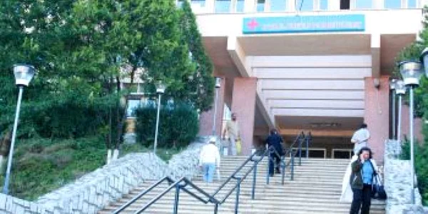 Instituţia a fost pentru patru luni în colaps financiar