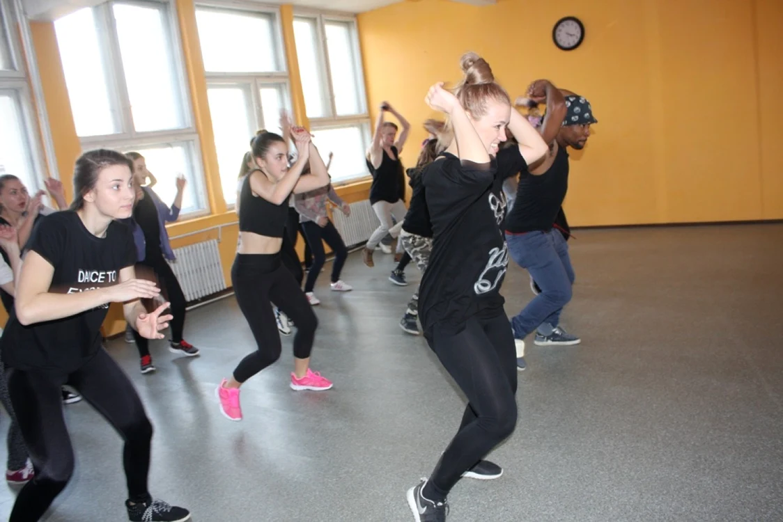 dancehall  2