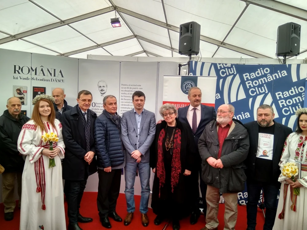 Imagine de la lansarea cărţii lui Vasile Dâncu  FOTO Florina Pop