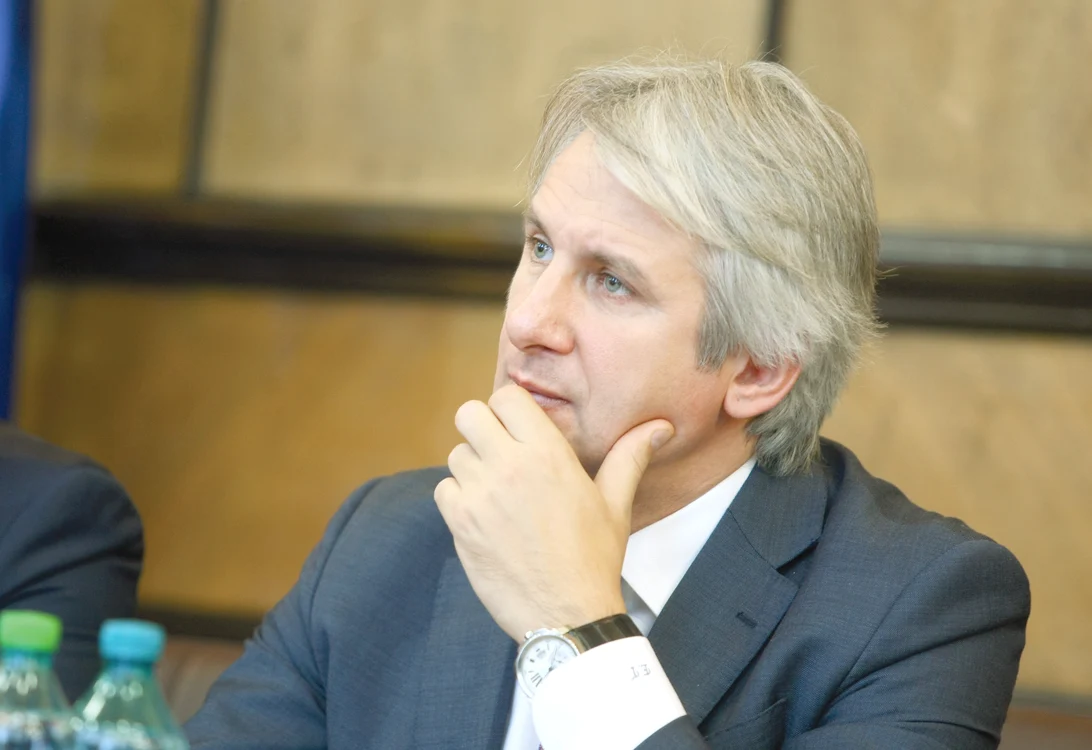 
    Eugen Teodorovici vrea  să introducă impozitul  forfetar, de la 1 ianuarie 2016  