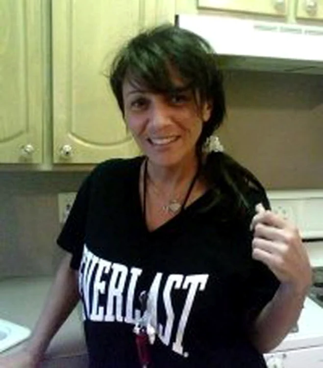 Femeia şi-a pierdut soţul din cauza noii perechi de sâni