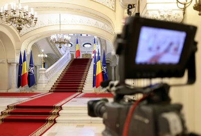 Dezbaterea electorală organizată de televiziunea Digi 24 înaintea turului 1 al alegerilor prezidențiale, în București. FOTO Inquam Photos / Octav Ganea