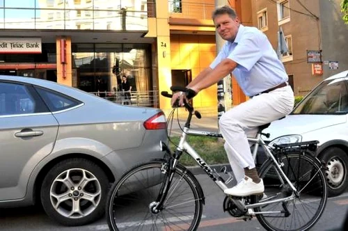 Klaus Iohannis bicicleta jpeg