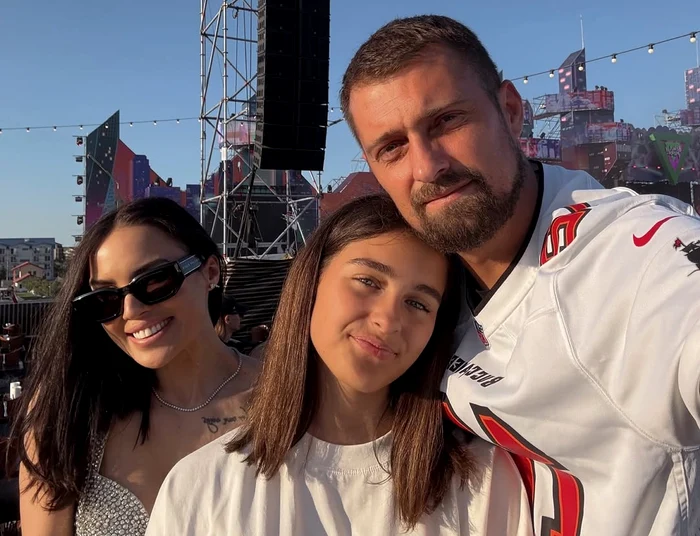 Familia Tamaș, în formulă completă. Foto Instagram