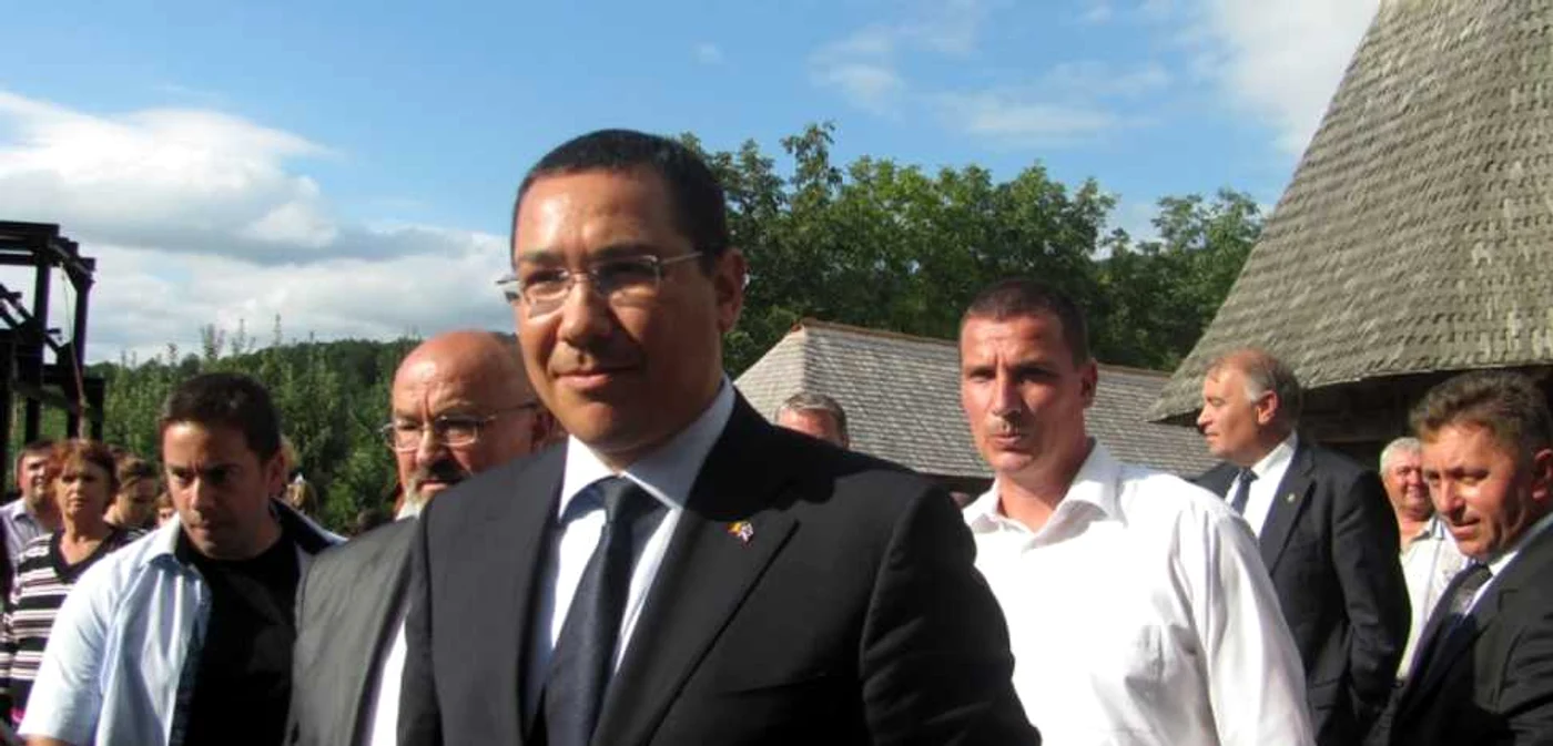 Premierul Victor Ponta s-a aflat săptămâna aceasta şi într-o vizită privată la Mănăstirea Nicula din judeţul Cluj, cel mai mare centru de pelerinaj ortodox din Transilvania FOTO Adevărul