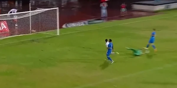 Faza golului CapturaVideo Hermannstadt FCUCraiova jpg