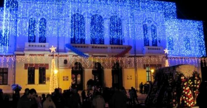 Iluminatul festiv a fost aprins doar în centrul oraşului