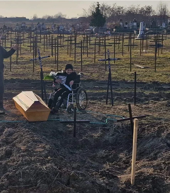 Cimitirul în care sunt îngropați cei care ajung la Dumbrava FOTO Viorel Pașca 