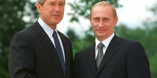 George Bush si Vladimir Putin FOTO conservativefiringline.com