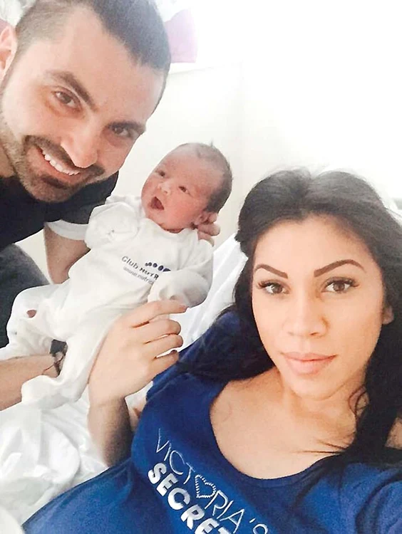 Micuţa Rosa a venit pe lume în Duminica Floriilor