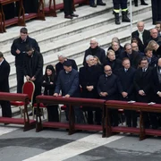 politicieni, foto Shutterstock jpg