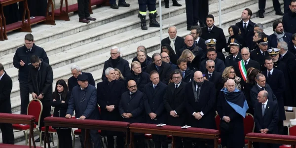 politicieni, foto Shutterstock jpg