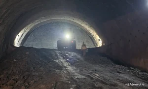 Autostrada cu tuneluri din vestul Romaniei  Foto Daniel Guță ADEVĂRUL (43) jpg