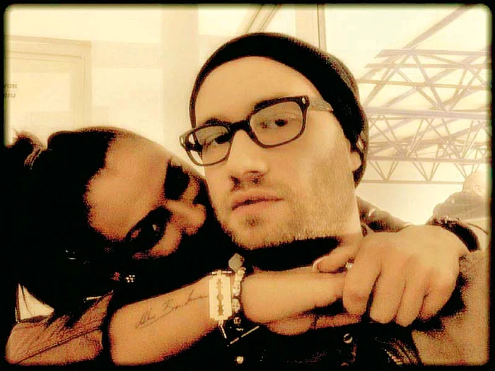 E cuplată cu Mihai Bendeac