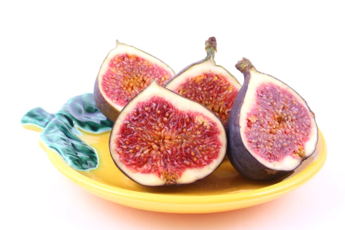 
    Smochinele sunt indicate în diete datorită acizilor graşi conținuți, care topesc rapid grăsimea.www.clicksanatate.ro  