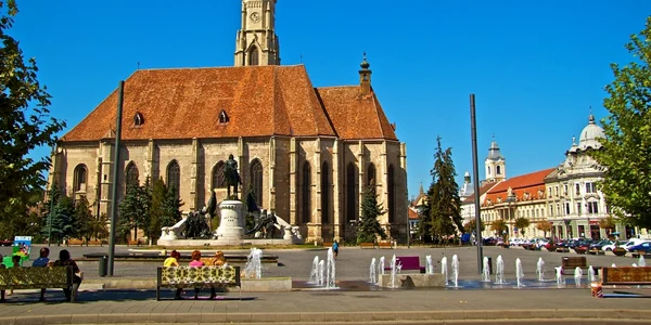cluj piata uniririi. foto cazarecluj.ro