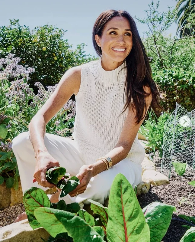 Meghan Markle în grădină la Montecito