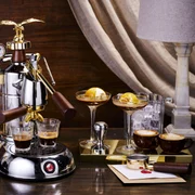 Espressor manual La Pavoni Handlever LPLEXP01EU Expo 2015 Foto Signature Appliances jpg