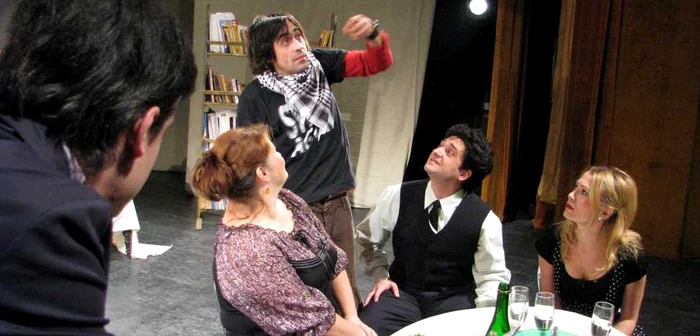 „Scuzaţi, doamna profesoară”,