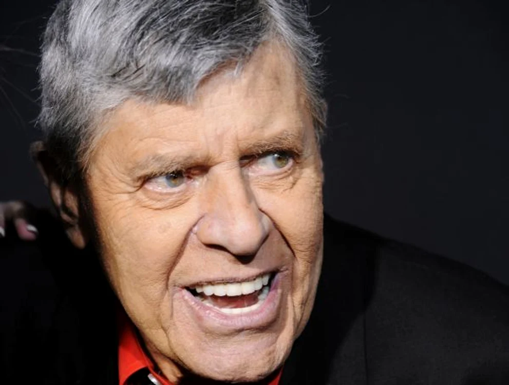
    Jerry Lewis (Reuters)  