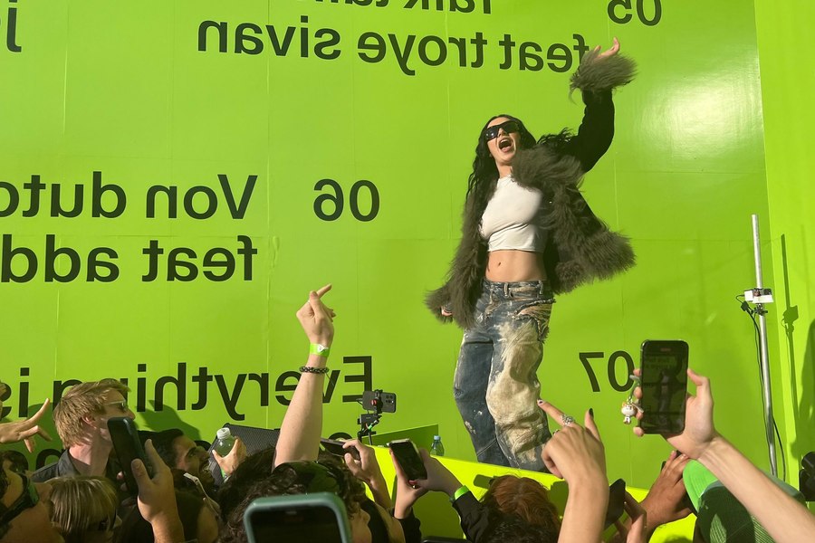 A fost dezvăluit cuvântul anului 2024. O artistă l-a consacrat pe TikTok și a creat un nou trend în rândul tinerilor