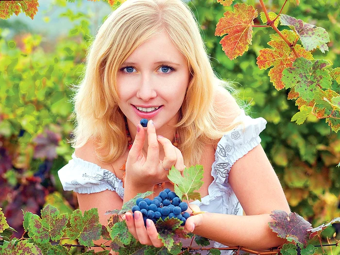 
    Strugurii negri,  recomandaţi în dietă  