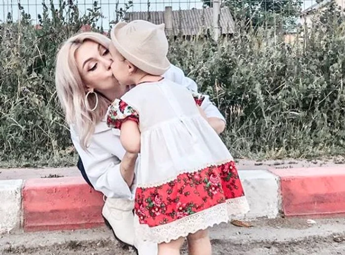 Fetița Andreei Bălan, Ella, a fost internată în spital Foto: Instagram