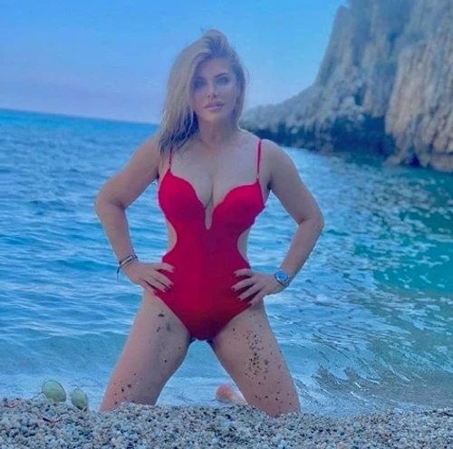 1 loredana groza plaja 5 jpg jpeg