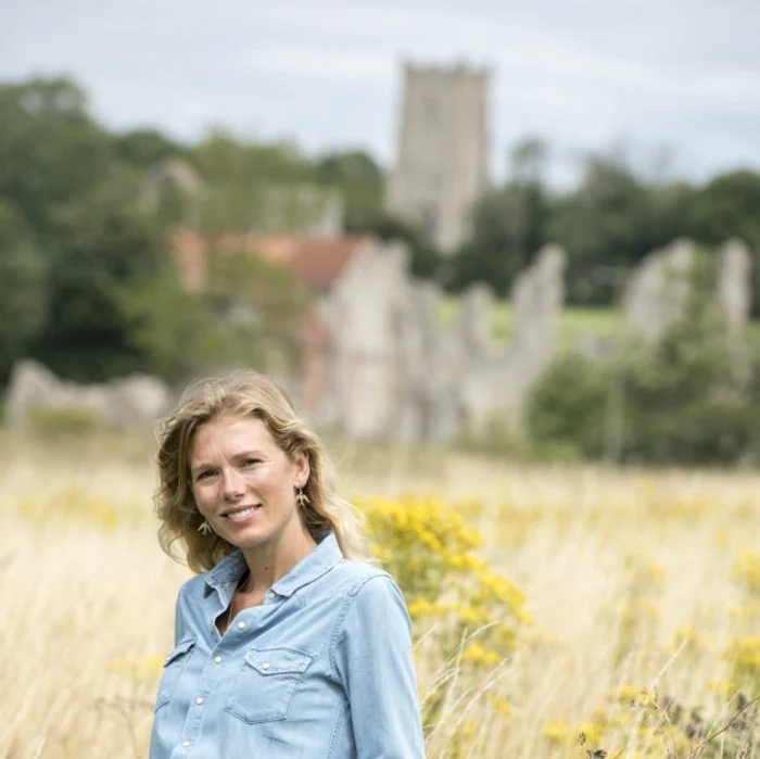 Davina Barber este pasionată de artele frumoase