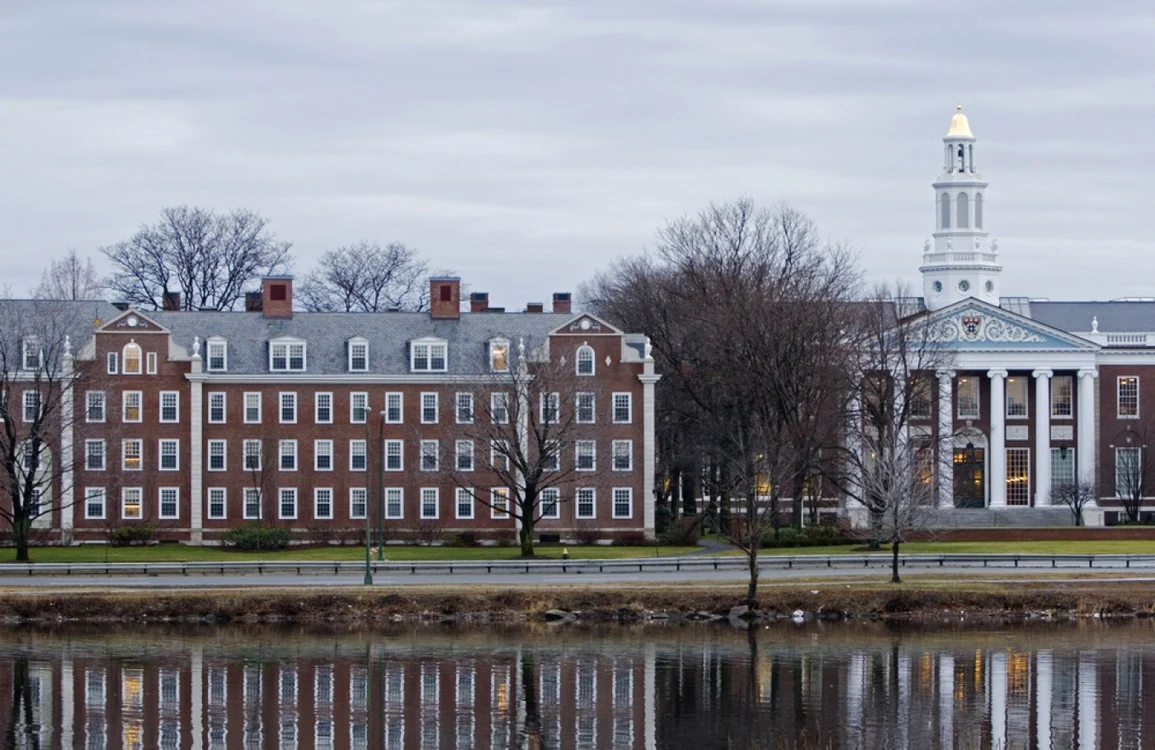 Harvard a fost dată în judecată din cauza politicilor de admitere pe baze rasiale FOTO SHUTTERSTOCK
