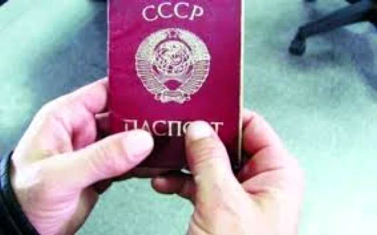 Vechile paşapoarte sovietice sunt înlocuite gratis cu altele noi Foto: Adevărul