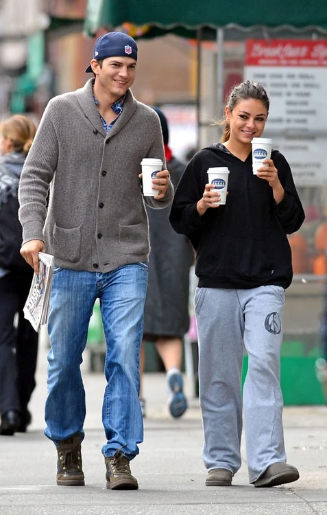Ashton Kutcher şi Mila Kunis (Reuters)