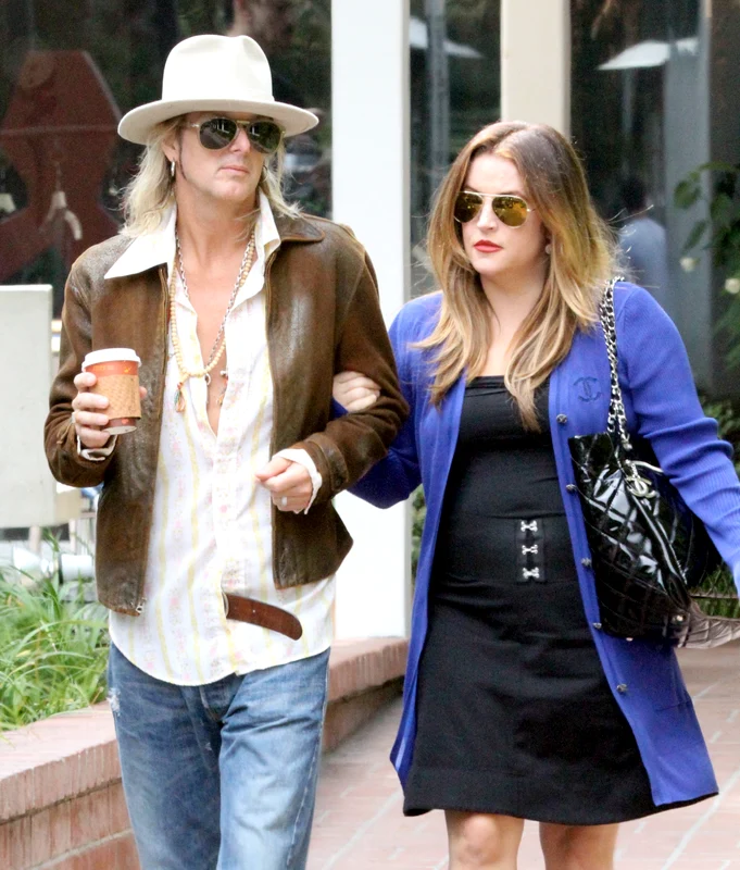 Lisa Marie Presley și al doilea soț, Michael Lockwood