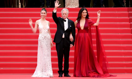 Michael Douglas și Catherine Zeta Jones la Cannes 2023, alături de fiica lor, Foto Getty (3) jpg