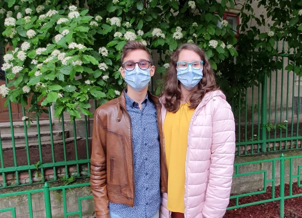 
    Anastasia şi Vladimir Cantemir s-au nascut prematur in urma cu 15 ani la Maternitatea Cuza Vodă din IașiFOTO Ziar de Iasi  