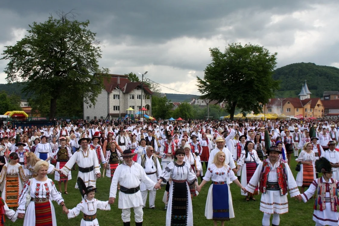 ziua costumului popular bistrita  10