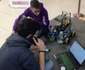 Workshop caritabil într-un mall vâlcean al Clubului de Robotică din Colegiul Mircea cel Bătrân Vâlcea Foto Adevărul - credit Daciana Stoic