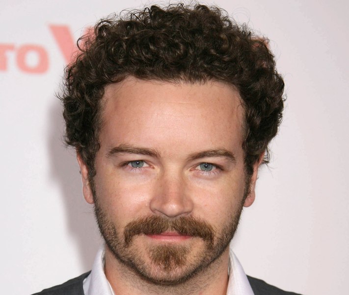 Danny Masterson, vedeta serialului „That ’70s Show”, condamnat la 30 de ani de închisoare pentru viol