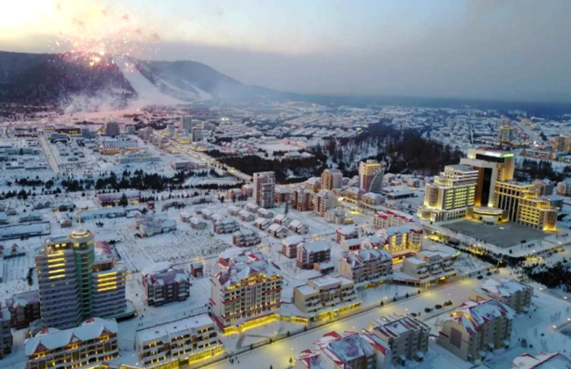 Ieri a fost inaugurat oraşul utopiei socialiste de la Samjiyon