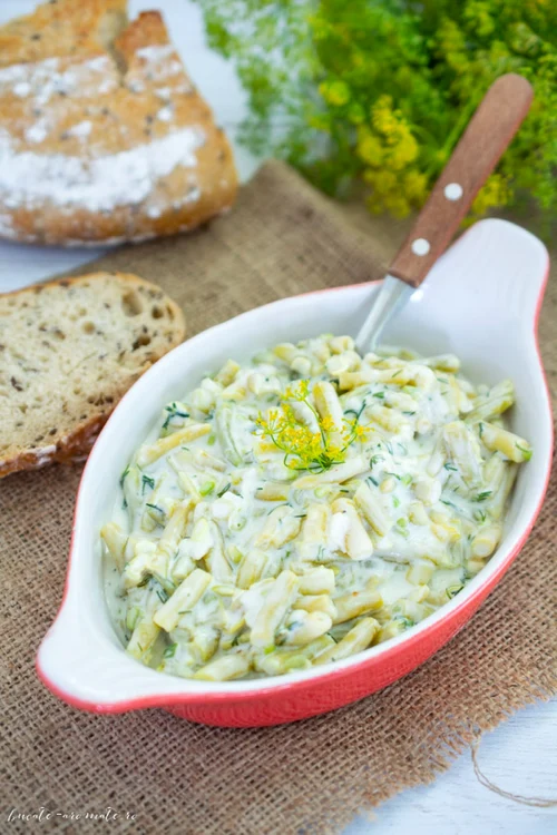 salata de păstăi, un preparat delicios FOTO bucate-aromate.ro